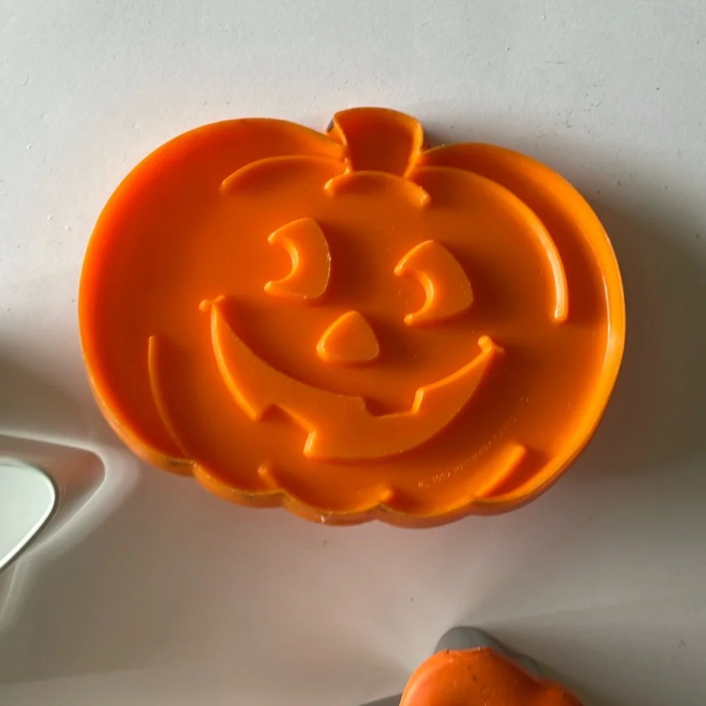 Wilton Halloween Fall Pumpkin Comfort Grip Stainless Steel Cookie Cutter Lot 5